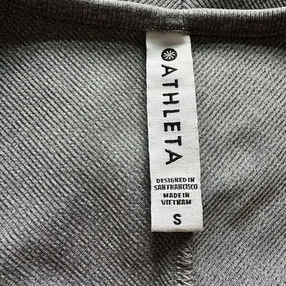 Athleta Bayview Tee Grey Size Small - Picture 4 of 5